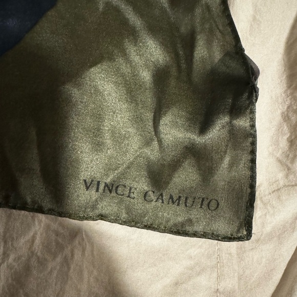 Vince Camuto Silk Blend Scarf - Leopard & Color Block Design - Pre-Owned - Picture 3 of 5